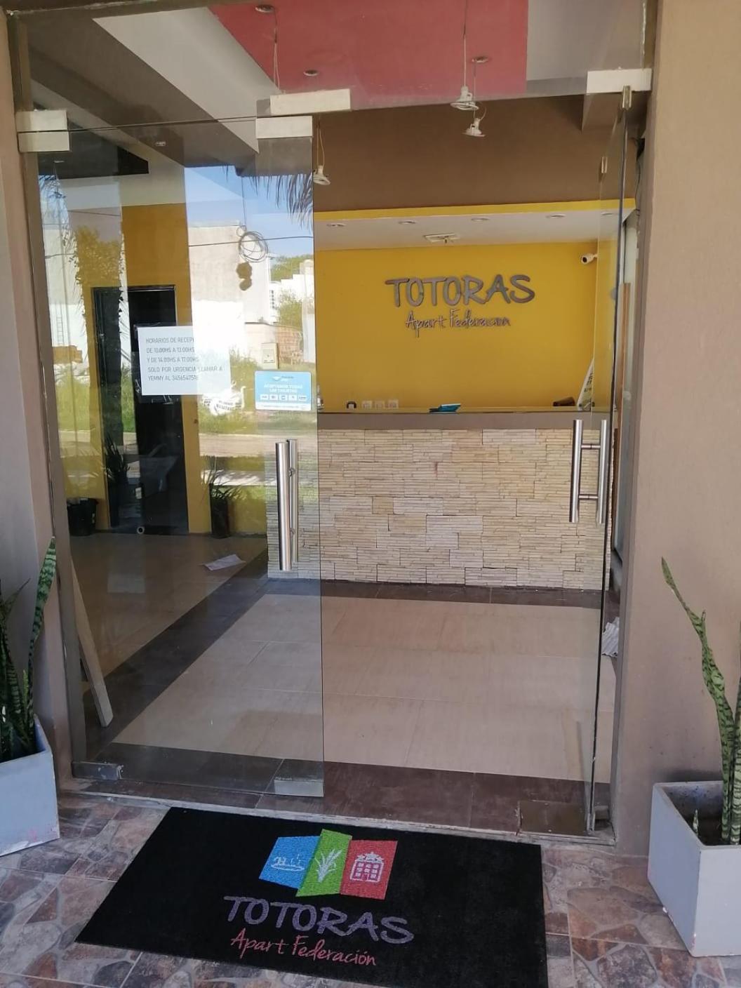 Totoras Apart